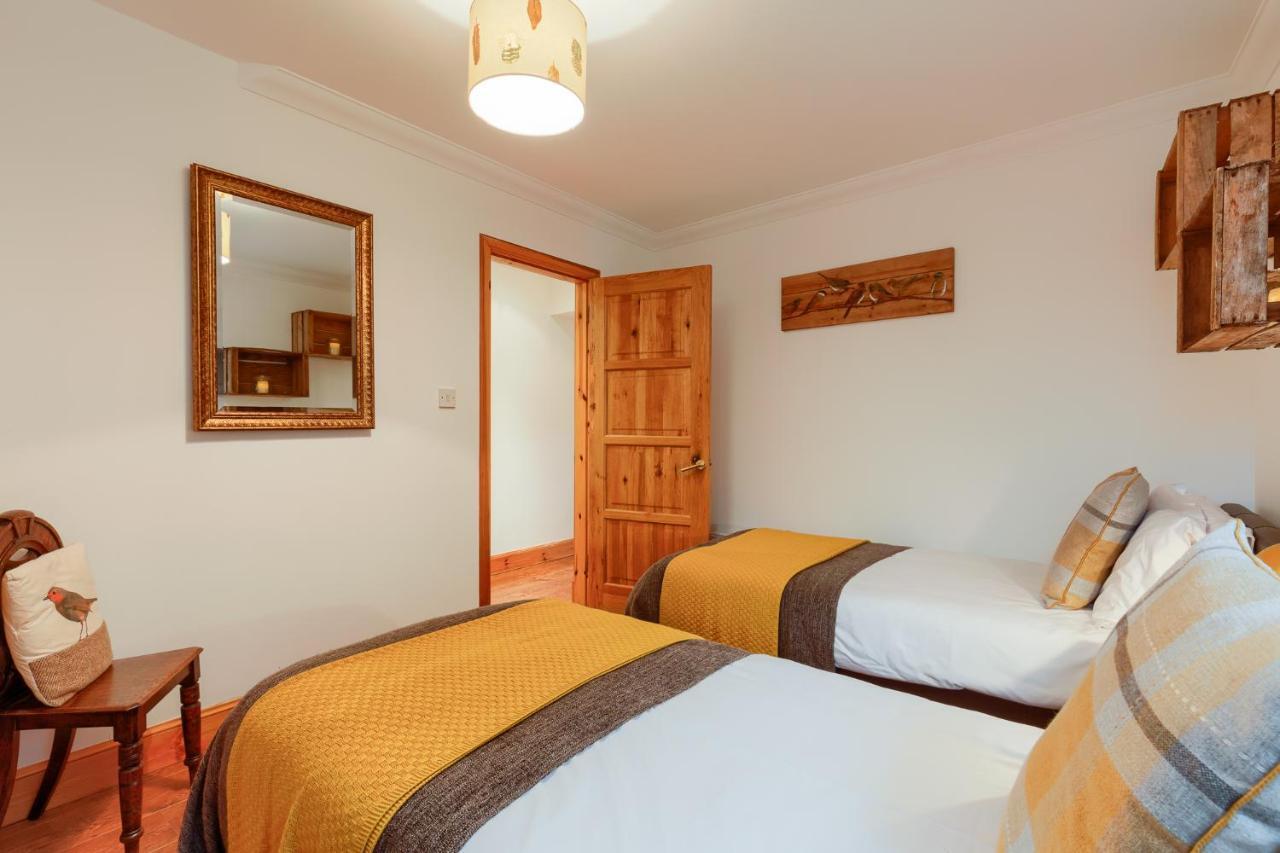 Dundas Flat, 1 Bedroom, Криф Экстерьер фото